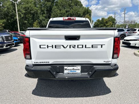 Used 2025 Chevrolet Colorado W/T w/ WT Custom Package RWD image 4