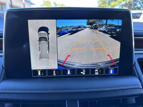 Used 2022 Chevrolet Tahoe High Country image 8