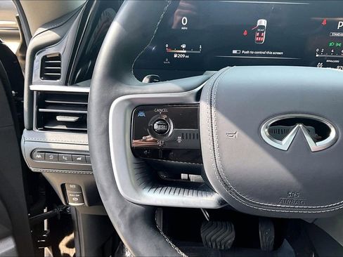 Certified 2025 INFINITI QX80 Sensory image 19