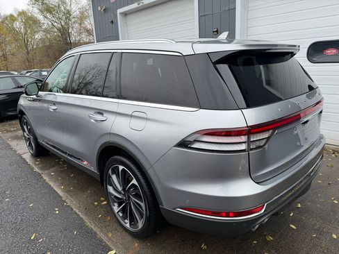 Used 2020 Lincoln Aviator Reserve w/ Equipment Group 202A image 6