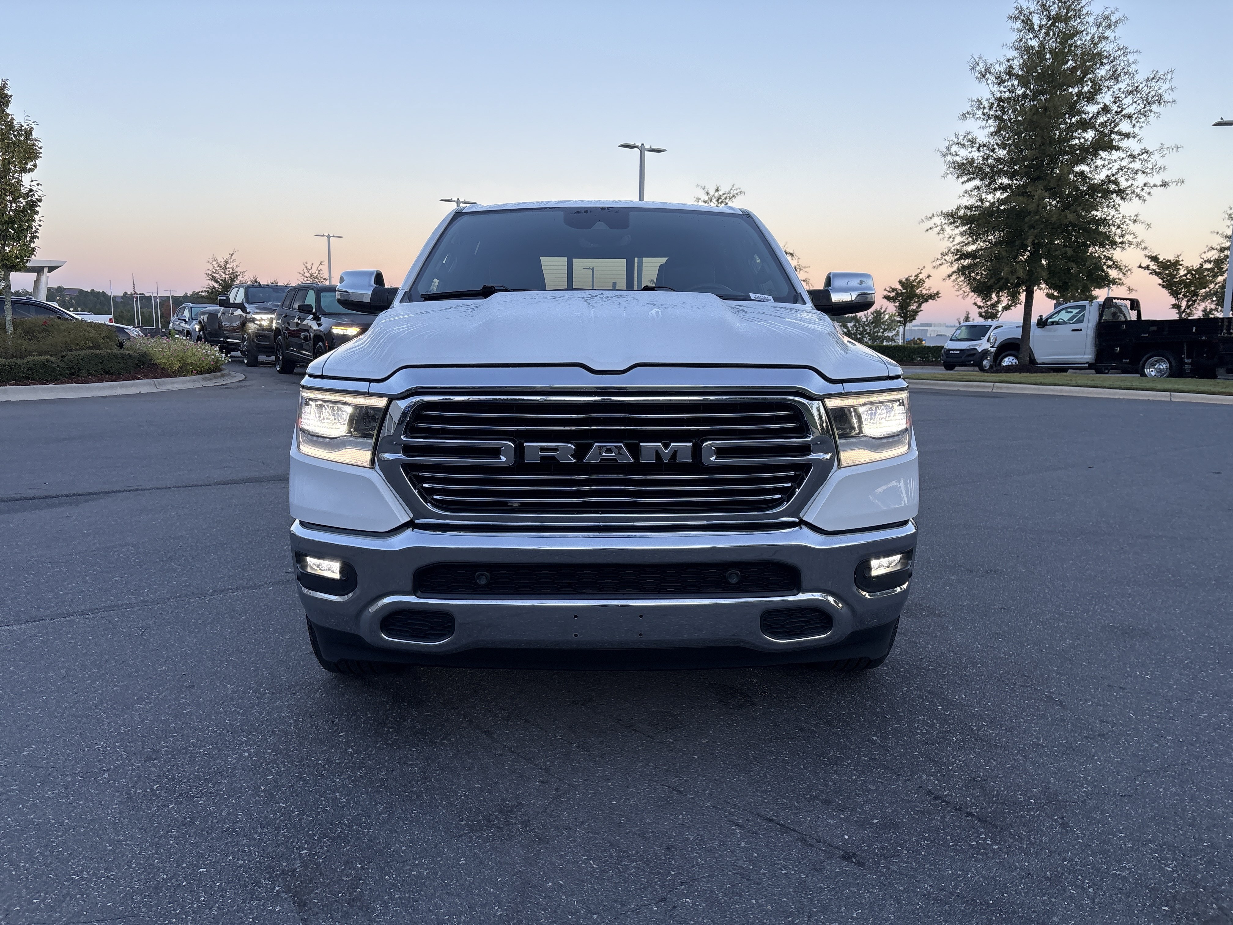 Used 2023 RAM 1500 Laramie AWD/4WD image 3