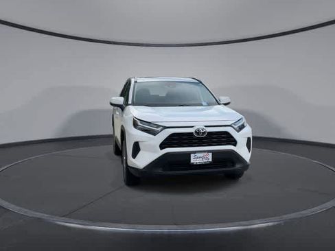 Used 2024 Toyota RAV4 XLE w/ Convenience Package FWD image 3