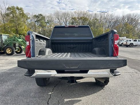 Used 2025 Chevrolet Silverado 3500 LT image 19