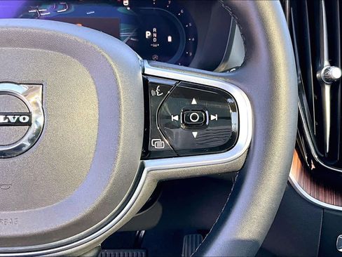 Certified 2023 Volvo XC60 B5 Plus w/ Protection Package Premier image 23