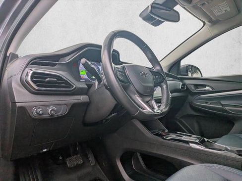 Certified 2022 Chevrolet Bolt EUV LT w/ Convenience Package image 10