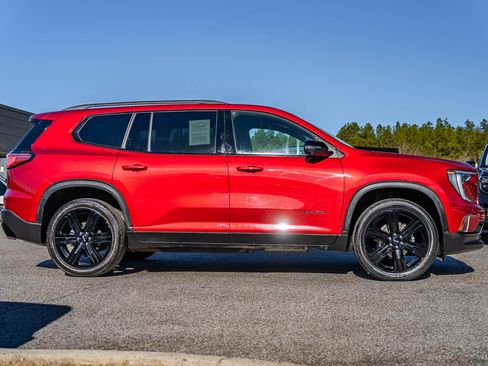 Used 2024 GMC Acadia Elevation w/ Black Edition image 8