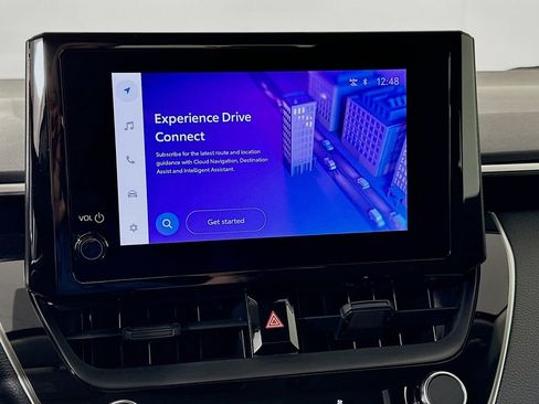 Used 2025 Toyota Corolla LE image 13