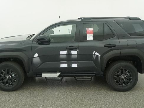 New 2026 Toyota 4Runner SR5 image 2
