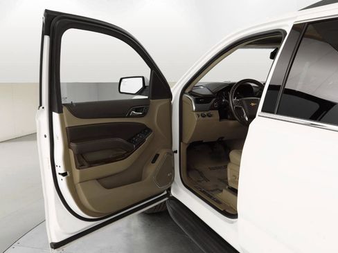 Used 2019 Chevrolet Tahoe LT AWD/4WD image 9