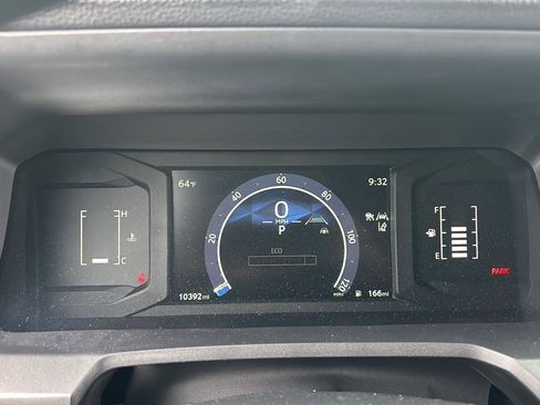 Used 2024 Toyota Tacoma SR5 AWD/4WD image 3