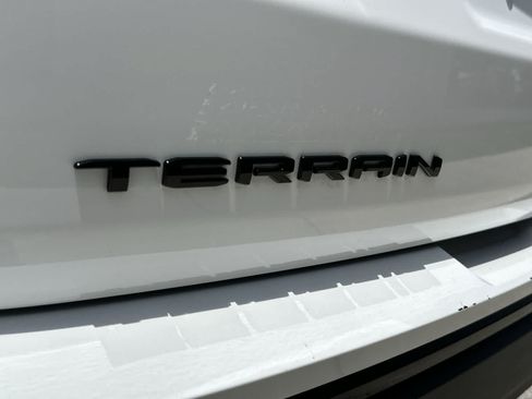 Used 2023 GMC Terrain SLE w/ Elevation Edition FWD image 15