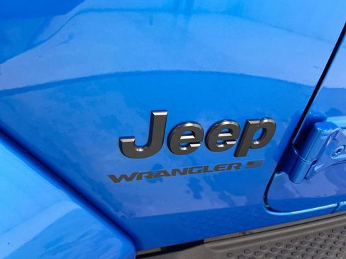 New 2026 Jeep Wrangler Sahara AWD/4WD image 26