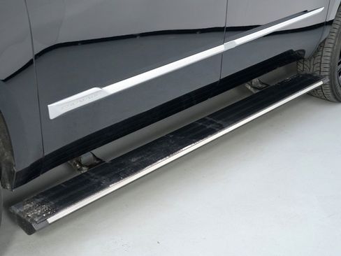 Used 2017 Cadillac Escalade ESV Platinum image 56