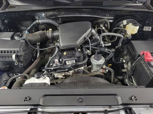 Used 2022 Toyota Tacoma SR w/ SR Convenience Package RWD image 13