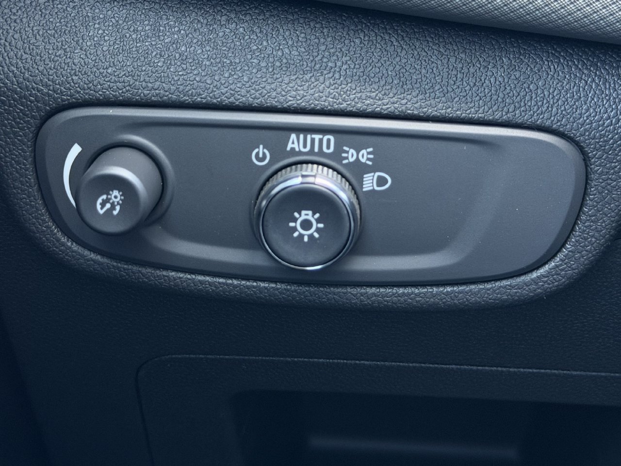 New 2026 Chevrolet TrailBlazer ACTIV w/ Convenience Package FWD image 20