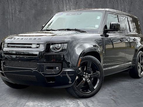 Used 2025 Land Rover Defender 110 V8 image 1