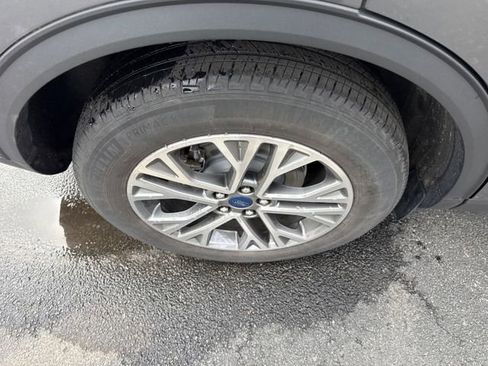 Certified 2022 Ford Escape SEL image 14