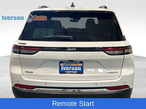 Used 2023 Jeep Grand Cherokee Laredo w/ Luxury Tech Group I AWD/4WD image 8