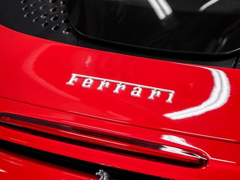 Used 2022 Ferrari SF90 Spider AWD/4WD image 26