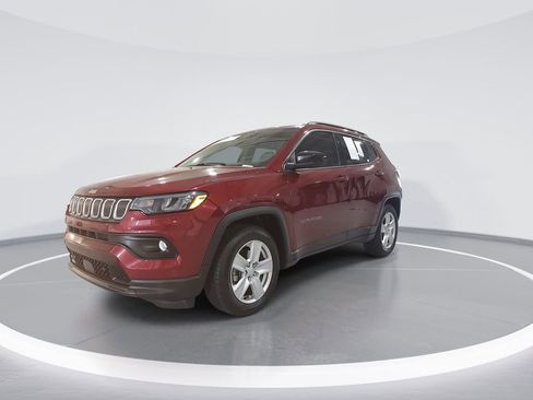 Used 2022 Jeep Compass Latitude w/ Convenience Group image 4