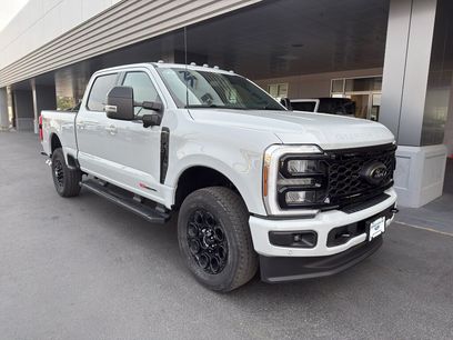 New 2026 Ford F350 Lariat w/ Black Appearance Package