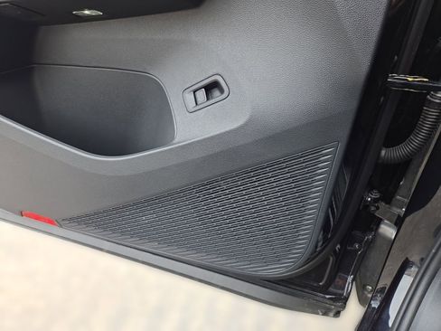 New 2026 Volkswagen Atlas Cross Sport SEL image 22