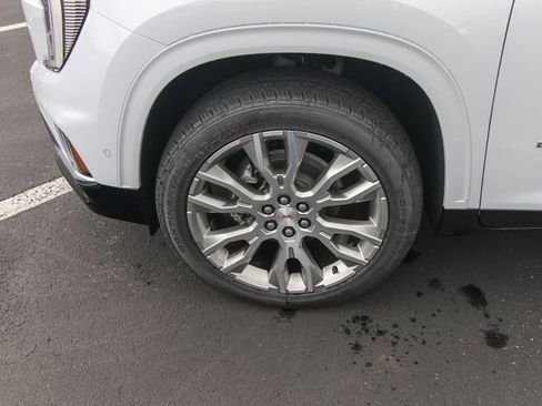 New 2026 GMC Acadia Denali w/ Super Cruise Package image 31