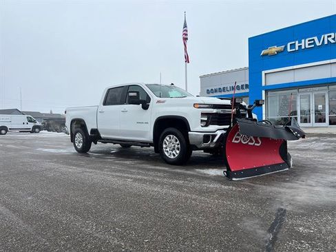 Used 2024 Chevrolet Silverado 3500 LT w/ Convenience Package AWD/4WD image 9