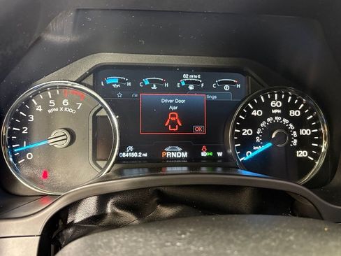 Used 2019 Ford F150 Lariat w/ Equipment Group 502A Luxury AWD/4WD image 23