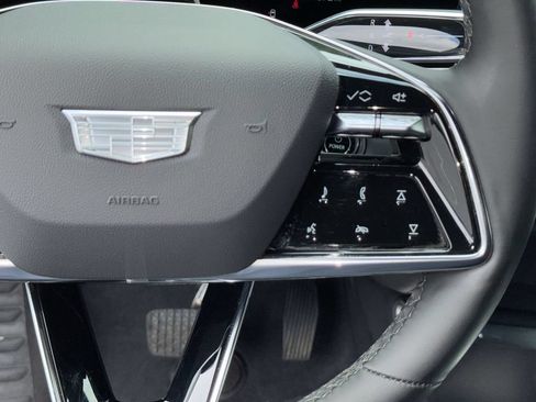 Used 2025 Cadillac Lyriq Sport AWD/4WD image 18