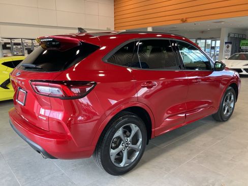 Used 2023 Ford Escape ST-Line image 5