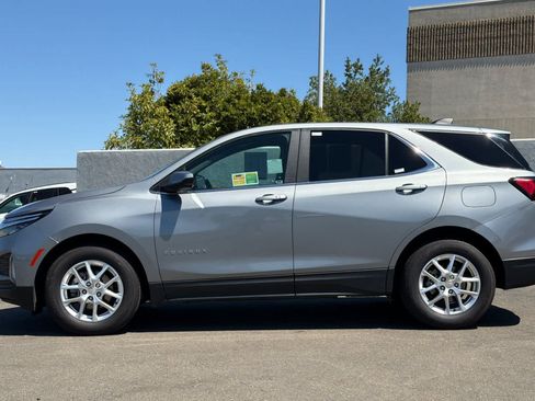 Used 2024 Chevrolet Equinox LT FWD image 9