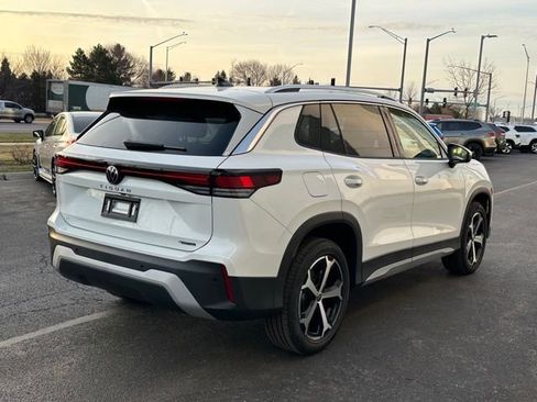 New 2026 Volkswagen Tiguan SE image 6