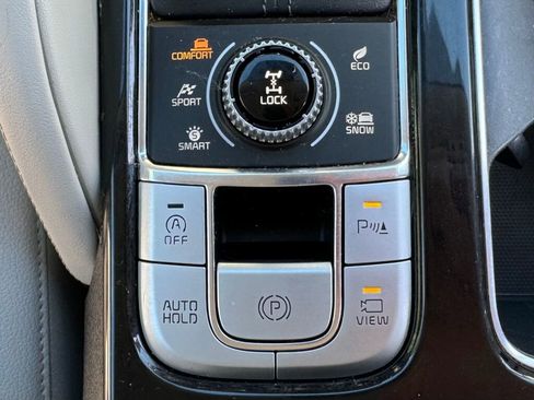 Used 2022 Kia Telluride SX w/ Nightfall Edition Package image 35