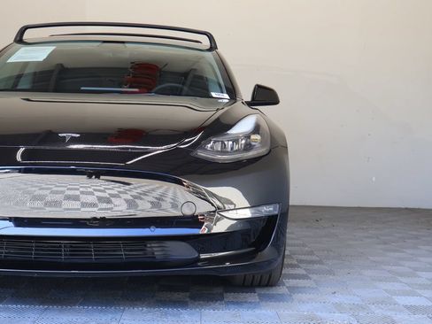 Used 2022 Tesla Model 3 Long Range AWD/4WD image 5