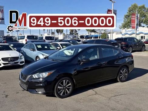 Used 2021 Nissan Versa SV image 1