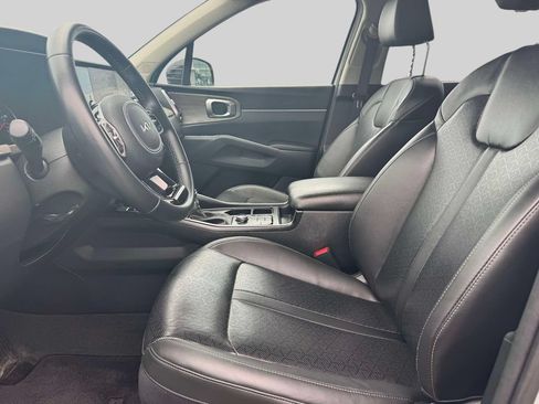 Used 2023 Kia Sorento S AWD/4WD image 13