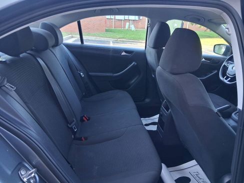 Used 2015 Volkswagen Jetta S FWD image 12