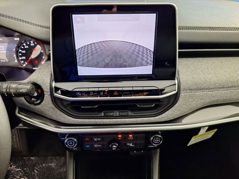 New 2026 Jeep Compass Latitude image 22