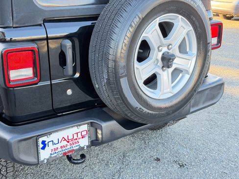 Used 2019 Jeep Wrangler Unlimited Sport S image 86