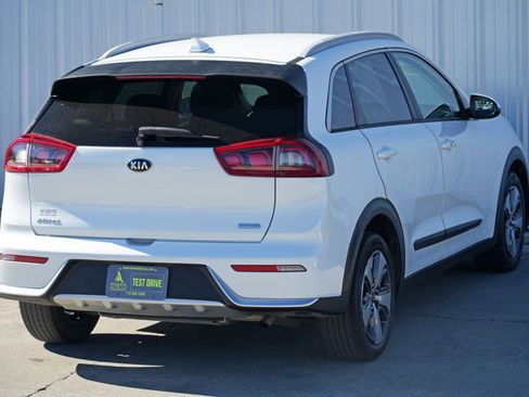 Used 2019 Kia Niro LX image 47