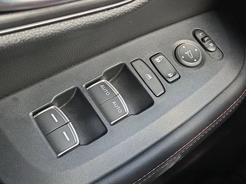 Certified 2024 Honda HR-V Sport image 30