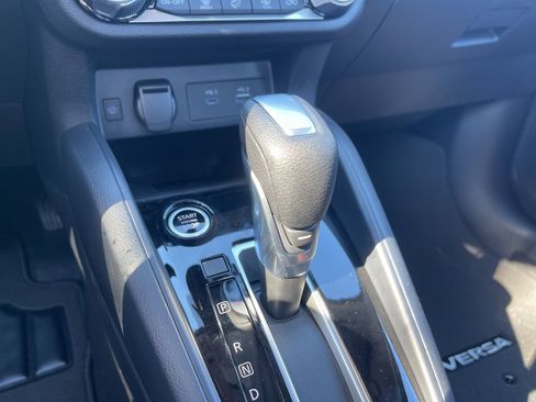New 2025 Nissan Versa SR image 28