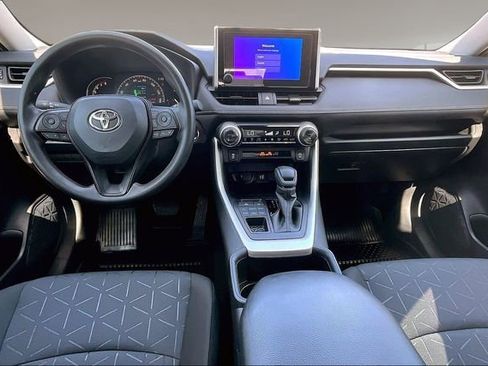 Used 2025 Toyota RAV4 XLE w/ Convenience Package AWD/4WD image 7