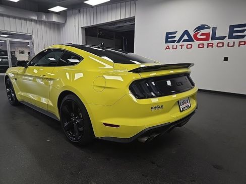 Used 2021 Ford Mustang GT Premium w/ Equipment Group 401A image 5
