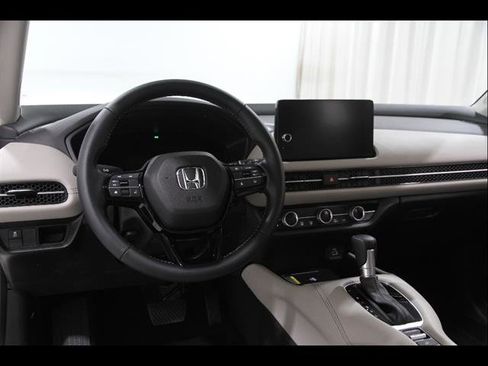 Used 2025 Honda HR-V EX-L image 6