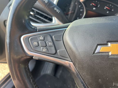 Used 2018 Chevrolet Malibu LT image 19