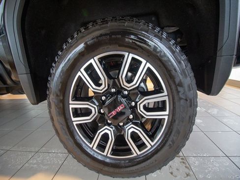 Used 2023 GMC Sierra 3500 AT4 w/ AT4 Premium Plus Package image 28