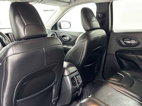 Used 2020 Jeep Cherokee Trailhawk w/ Cold Weather Group image 25