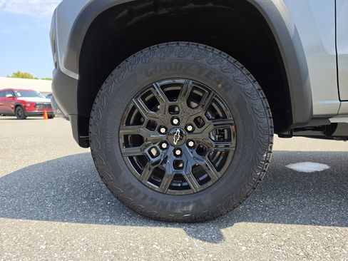 New 2026 Chevrolet Colorado Trail Boss AWD/4WD image 40